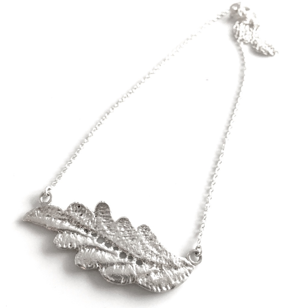 Venise Lace Pendant