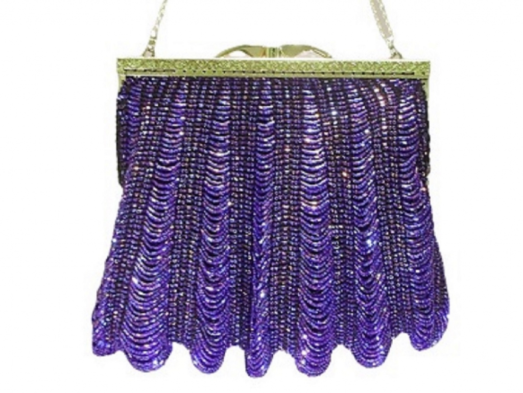 deep purple bead wedge shaped double wrist handle w/heart pull